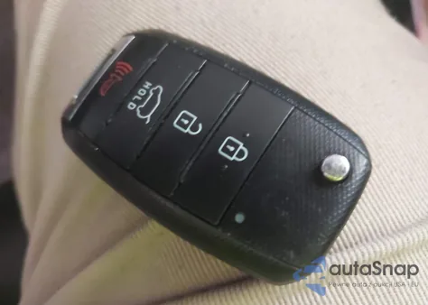 2017 Kia Soul z USA, uszkodzony, nr VIN KNDJN2A22H7421223